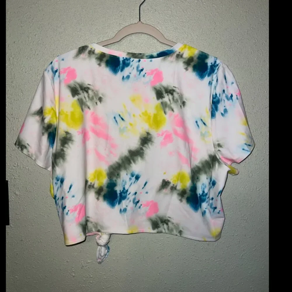 Tie-dye Rash Guard - Picture 2 of 6